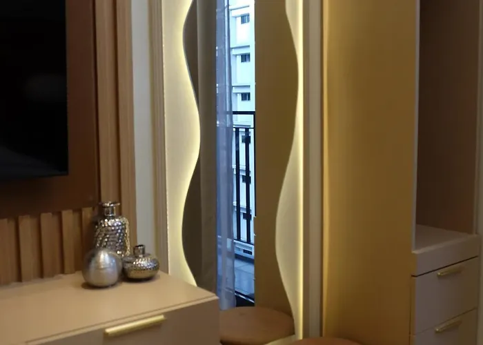 Apartment Lourdes' Place, Shore 2-tower 1, 2 Beds, Pasay Near Mall Of