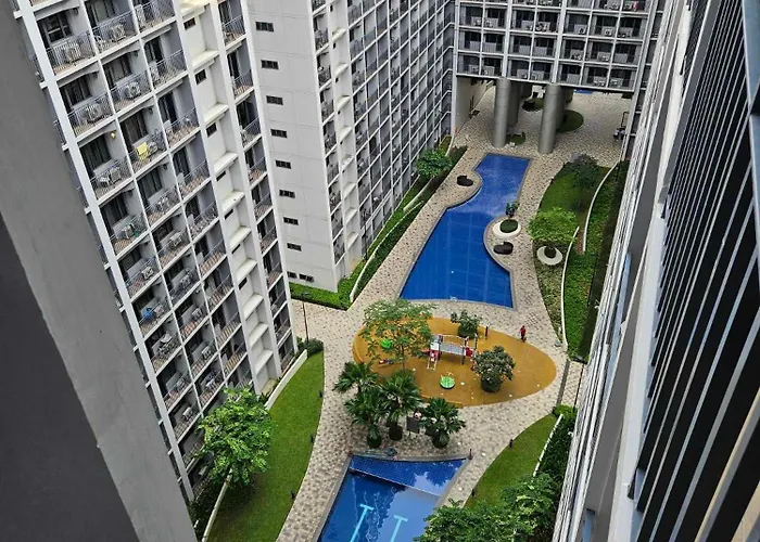 Lourdes' Place, Shore 2-tower 1, 2 Beds, Pasay Near Mall Of Apartment