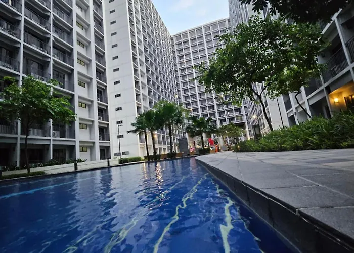 Lourdes' Place, Shore 2-tower 1, 2 Beds, Pasay Near Mall Of Apartment